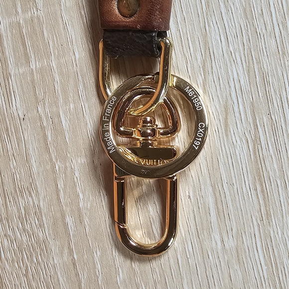 Authentic LOUIS VUITTON Gold Keychain With Monogram Canvas Strap - Picture 5 of 11